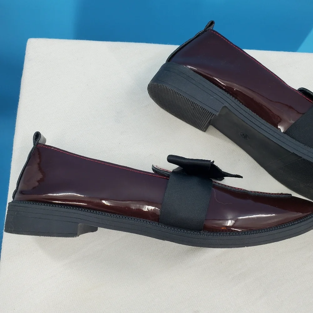 N/A burgundy maroon
